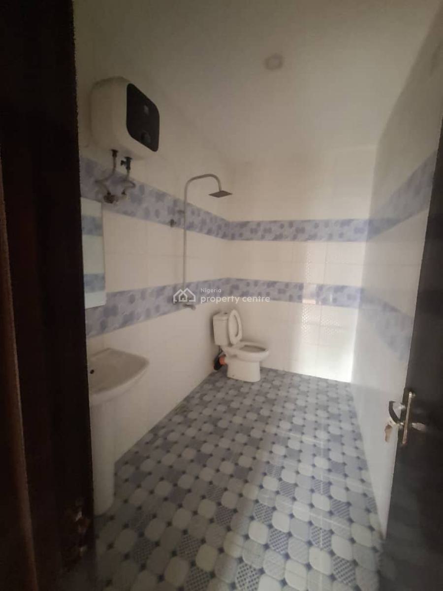 7 Units of 3 Bedroom and 3 Units of 2 Bedrooms, Lekki Phase 1, Lekki, Lagos, House for Rent