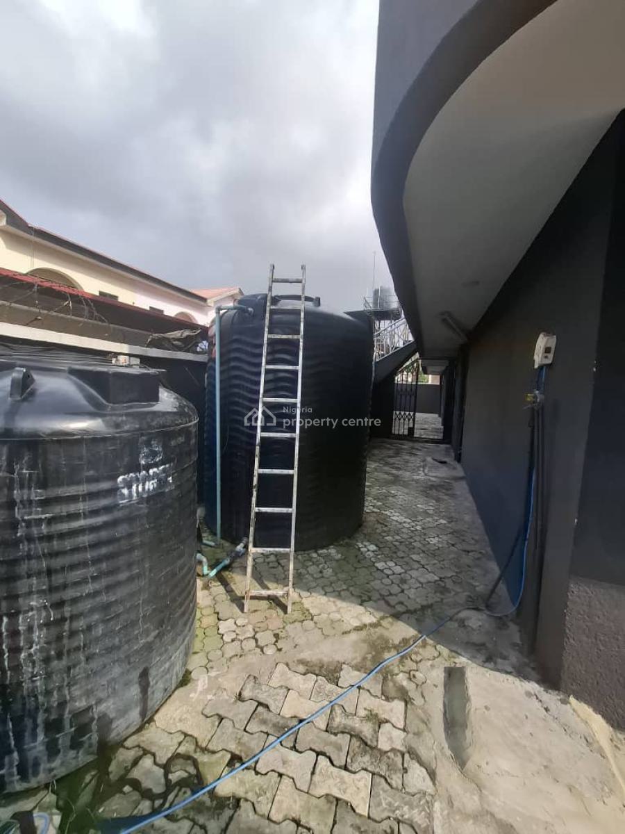 7 Units of 3 Bedroom and 3 Units of 2 Bedrooms, Lekki Phase 1, Lekki, Lagos, House for Rent