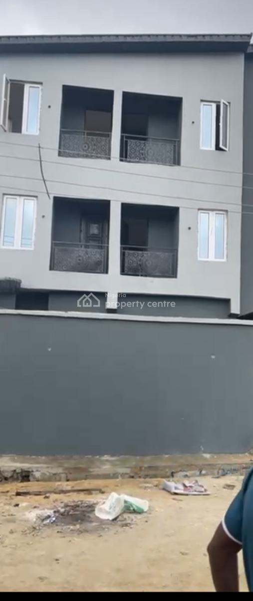 Lovely Mini Flat at Well Maintained with Pop, Lawanson, Surulere, Lagos, Mini Flat (room and Parlour) for Rent