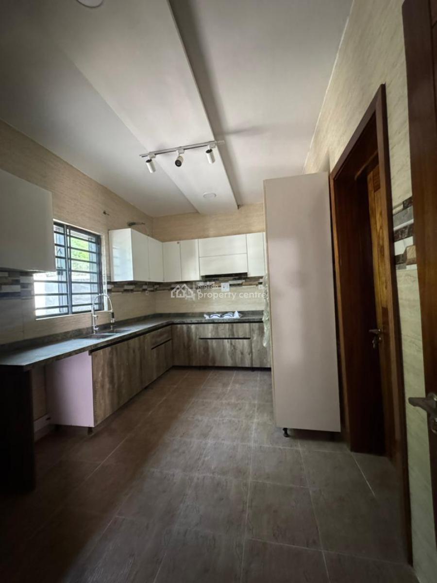 4-bedroom Semi-detached Duplex, Ikolaba Estate, Agodi, Ibadan, Oyo, Semi-detached Duplex for Sale