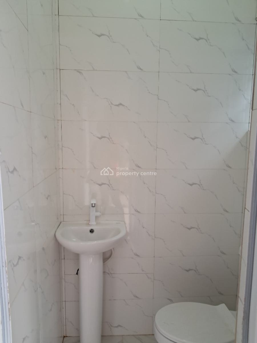 Luxury Two Bedroom Flats Pop Blast, Okpanam, Asaba, Delta, Flat / Apartment for Rent