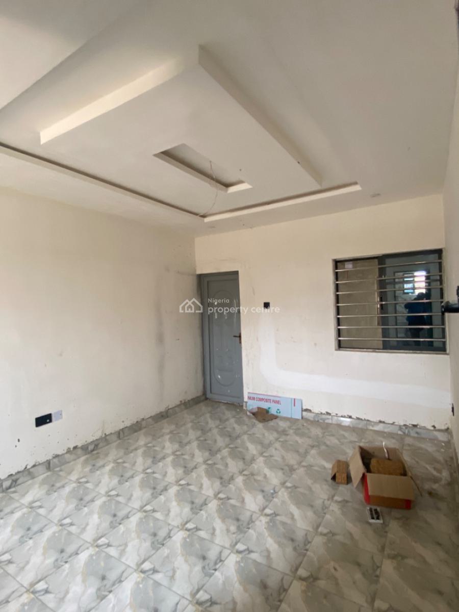 Executive Self Contain Apartment, Shomolu, Lagos, Self Contain (single Rooms) for Sale
