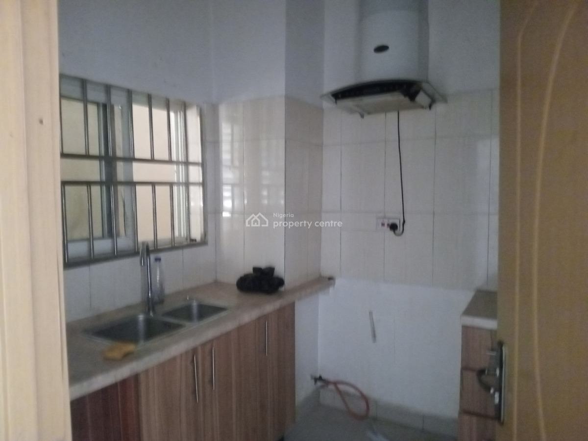 Luxury Two (2) Bedroom Flat in an Estate, Golf Estate, Port Harcourt, Rivers, Block of Flats for Sale
