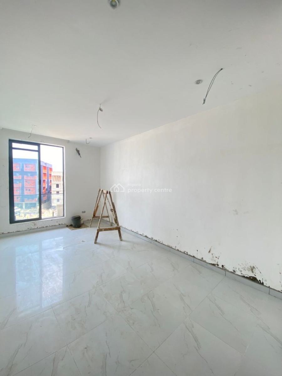 Standard Modern Studio Apartment in a Secured Estate, Freedom Way, Lekki Phase 1, Lekki, Lagos, Flat / Apartment for Sale