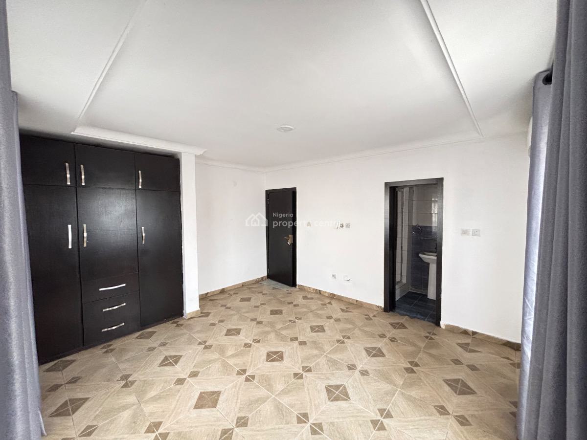 Spacious 3 Bedroom Apartment, Victoria Island (vi), Lagos, Flat / Apartment for Rent