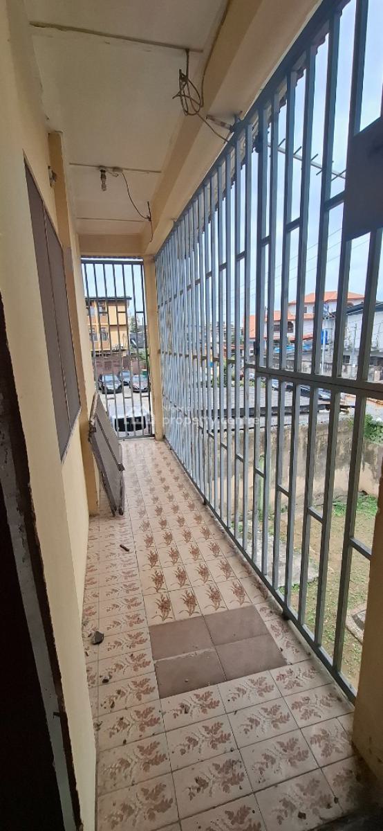 Re-developable Block of 4 Units of 3 Bedroom Flats, Off Lateef Jakande Way, Agidingbi, Ikeja, Lagos, Block of Flats for Sale