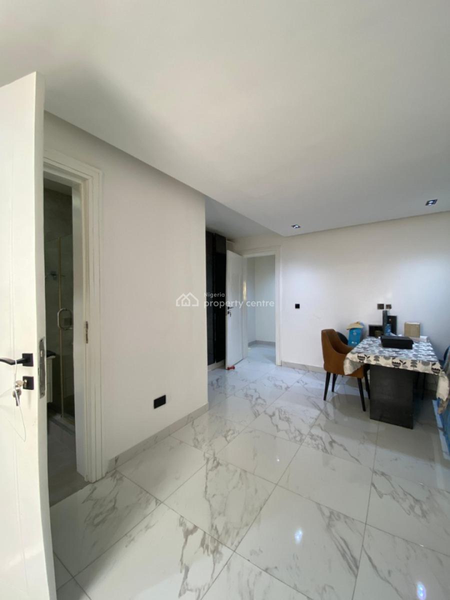 a Lovely  & Serviced 3 Bedroom  Apartment  with a Room Bq, Banana Island, Ikoyi, Lagos, Flat / Apartment for Sale