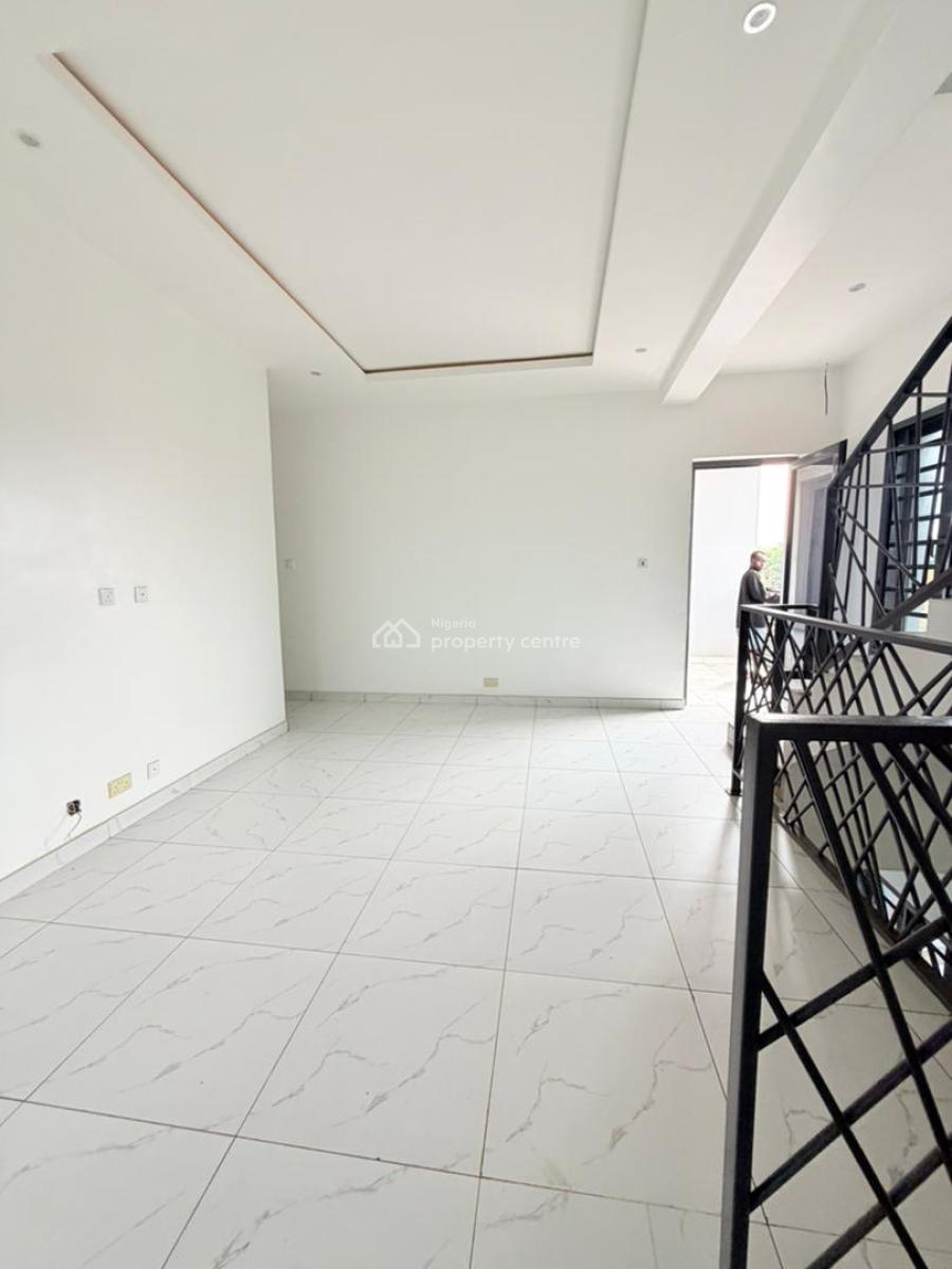 Elegant 4 Bedroom  Terrace Duplex with Bq, Obanikoro, Shomolu, Lagos, Terraced Duplex for Sale