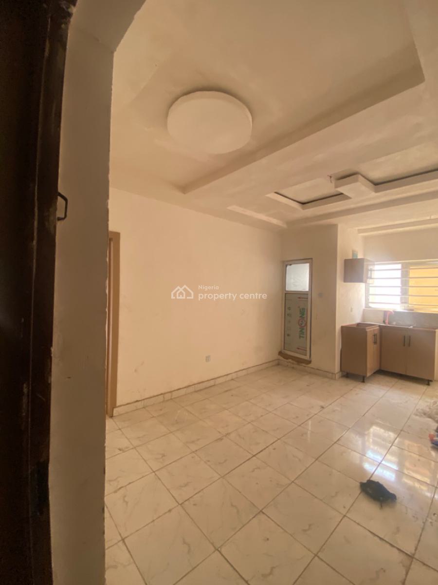 Newly Built and Executive Studio Apartment for Long-lease, Shomolu, Lagos, Self Contain (single Rooms) for Sale