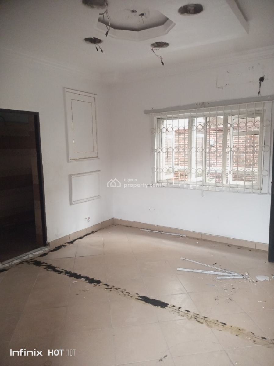 2 Bedroom Flats, Egberoungbe Street Off Igi Olugbin, Bariga, Shomolu, Lagos, Flat / Apartment for Rent