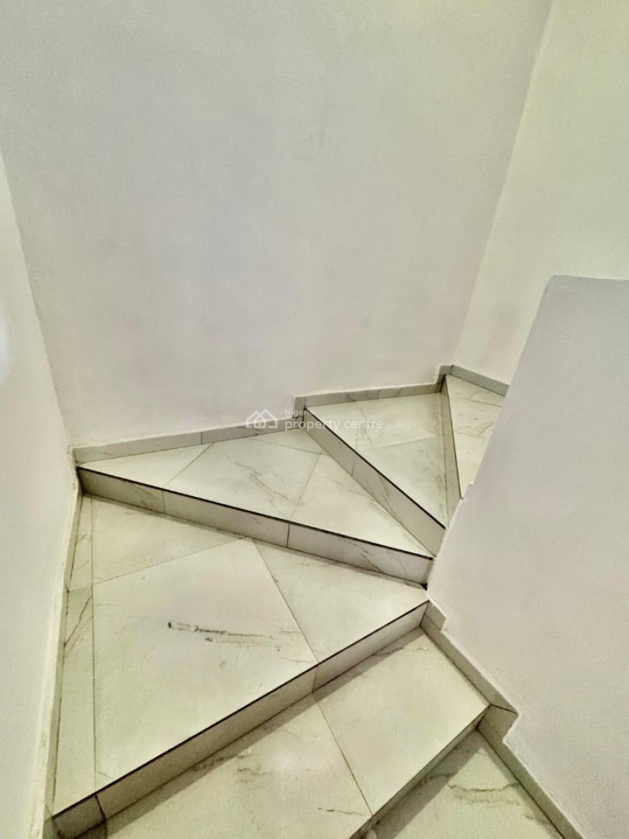 3 Bedroom Flat with Bq, Off Providence Street, Lekki Phase 1, Lekki, Lagos, Flat / Apartment for Rent