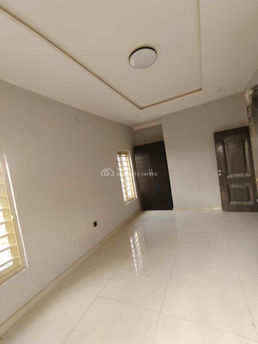 Brand New Luxury 3bedroom Flat with a Bq, Monastery Road, Shoprite Area, Ajah, Lagos, Flat / Apartment for Rent