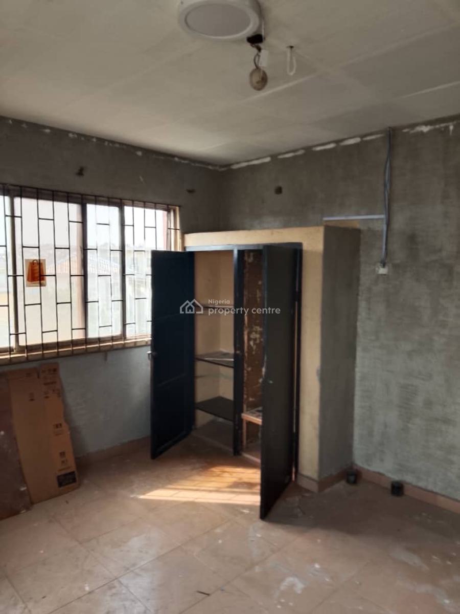 3 Bedroom Apartment Upstairs in a Secured Neighbourhood, Isheri, Lagos, Flat / Apartment for Rent
