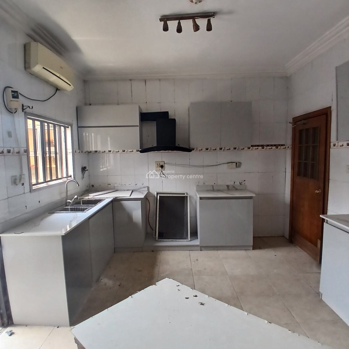 Self Serviced 5 Bedroom Semi Detached House, Lekki Phase 1, Lekki, Lagos, Semi-detached Duplex for Rent