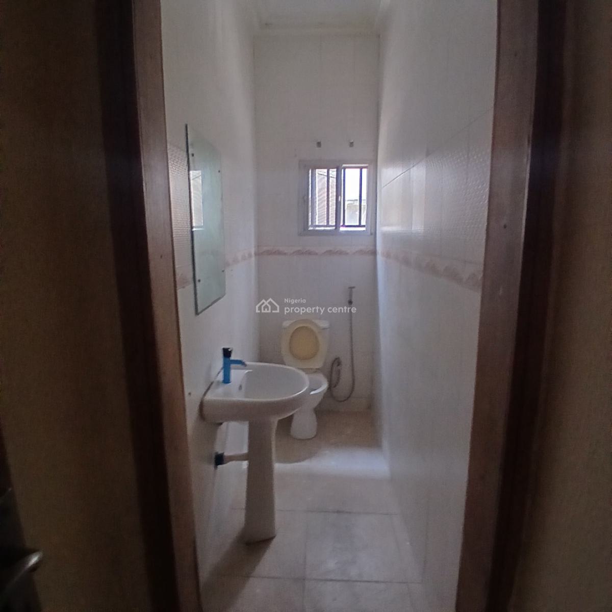 Self Serviced 5 Bedroom Semi Detached House, Lekki Phase 1, Lekki, Lagos, Semi-detached Duplex for Rent