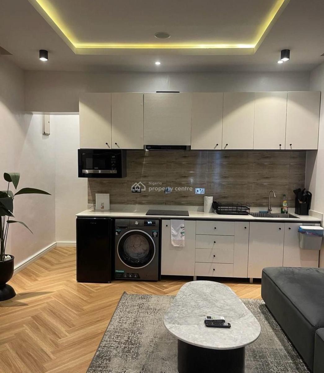 Luxury Two Bedroom Apartment with Luxury Finishes, Lekki Phase 1, Lekki, Lagos, Flat / Apartment Short Let