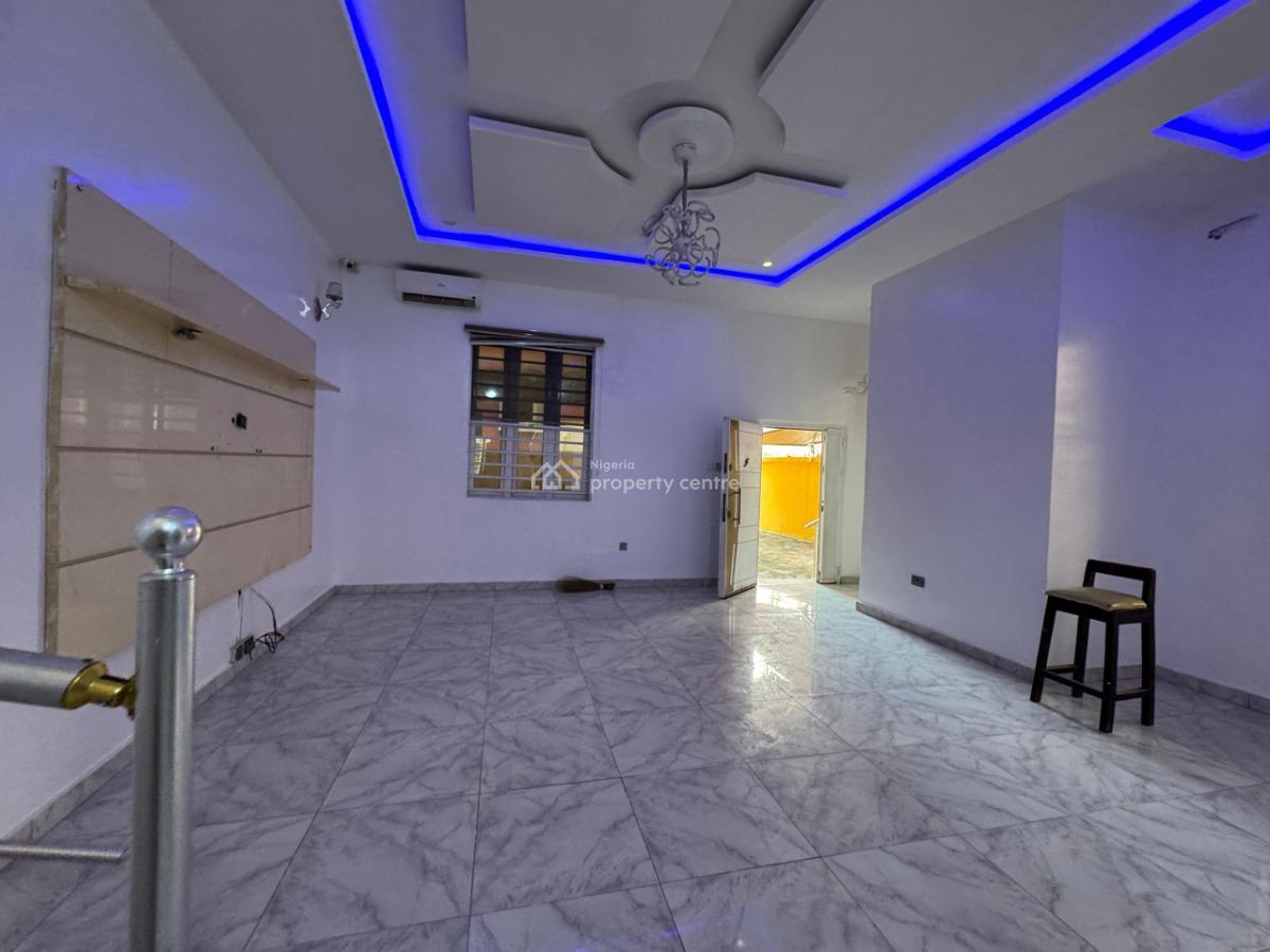 a Luxury 4 Bedroom Semi Detached Duplex with One Bq, Chevron Estate, Lekki Phase 2, Lekki, Lagos, Flat / Apartment for Sale
