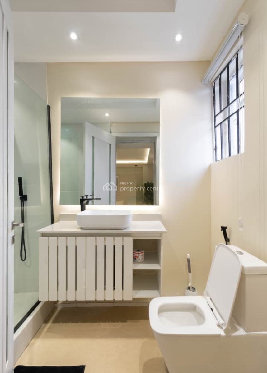 a Cozy and Luxurious 1-bedroom Apartment Now Available, Lekki Phase 1, Lekki, Lagos, Flat / Apartment Short Let