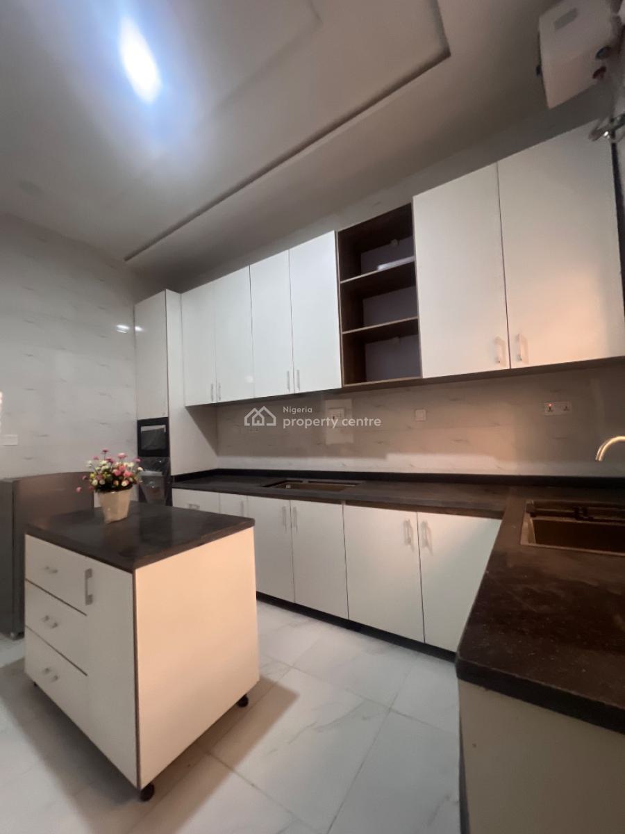 Super Luxury 4 Bedroom Terrace Duplex on 2 Floors, in a Gated Estate in Illasan, Lekki, Lagos, Terraced Duplex for Sale