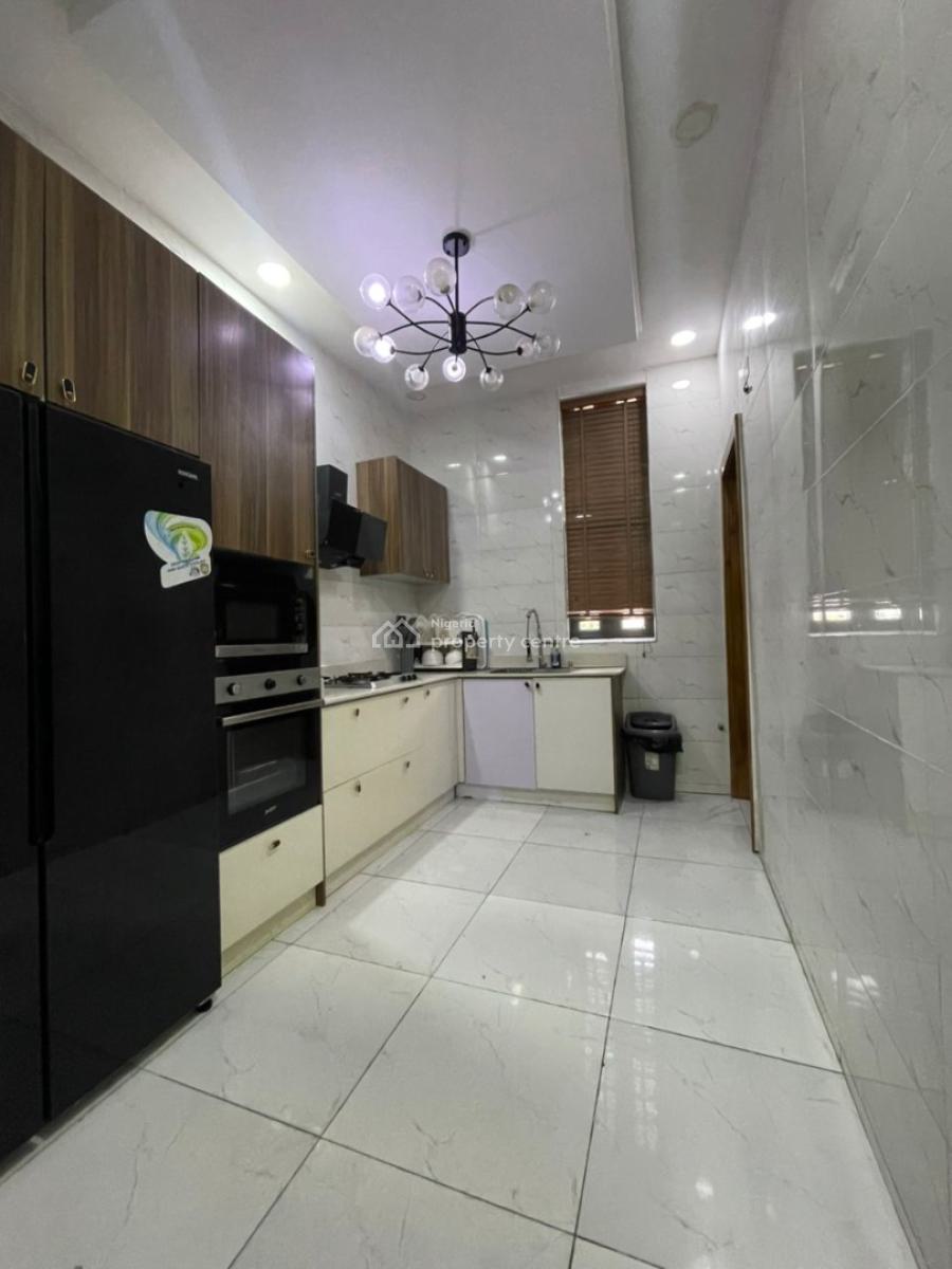 Beautifully Furnished 3-bedroom Penthouse Apartment, Off Admiralty, Lekki, Lagos, Flat / Apartment for Rent