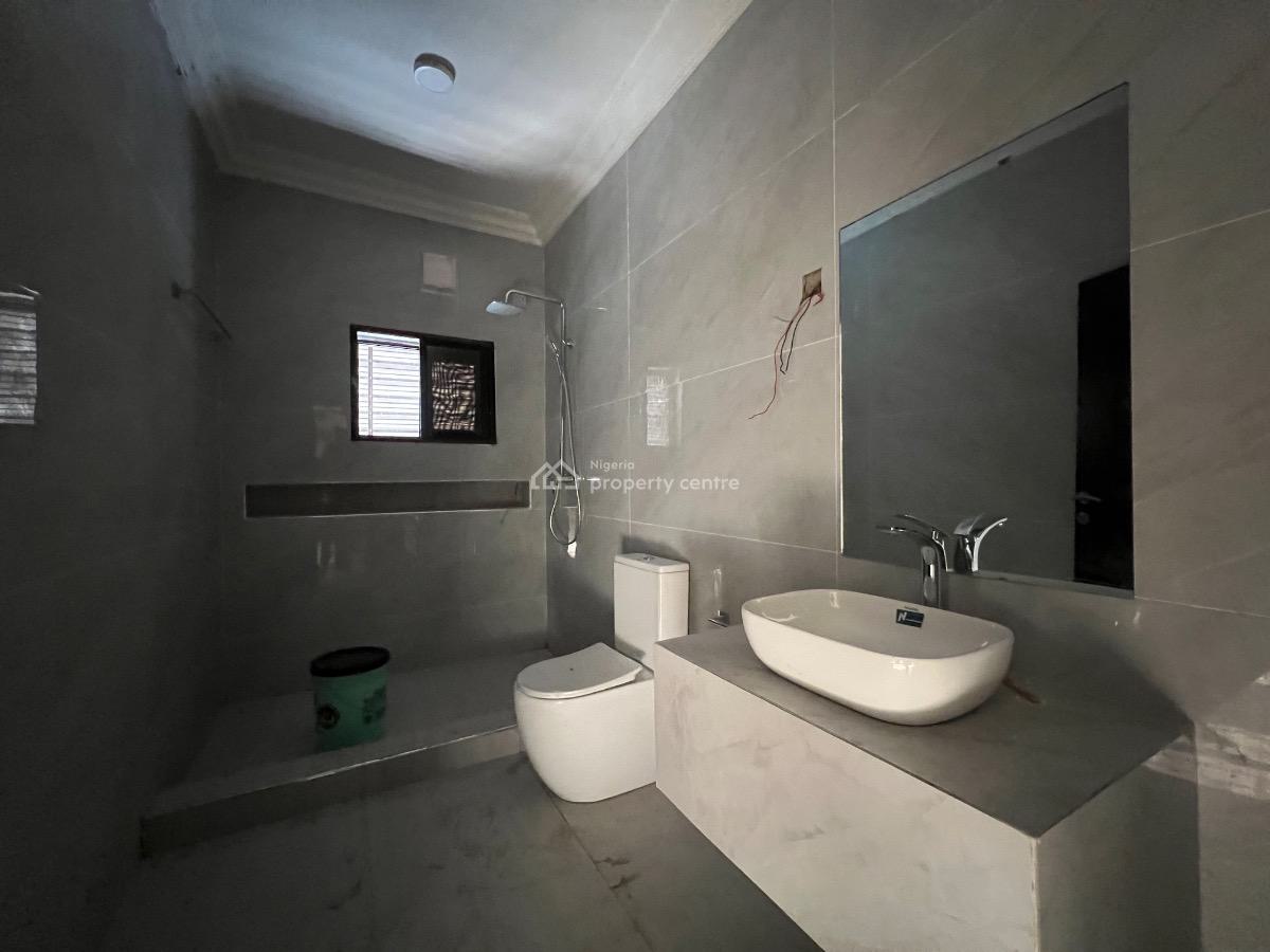 Luxury 3 Bedroom Apartment with Bq, Off Admiralty, Lekki Phase 1, Lekki, Lagos, Flat / Apartment for Rent