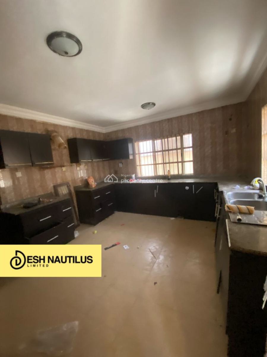 Exquisite 4 Bedroom Apartment in a Secure Gated Community, Ikota Villa Estate, Ikota, Lekki, Lagos, Flat / Apartment for Rent