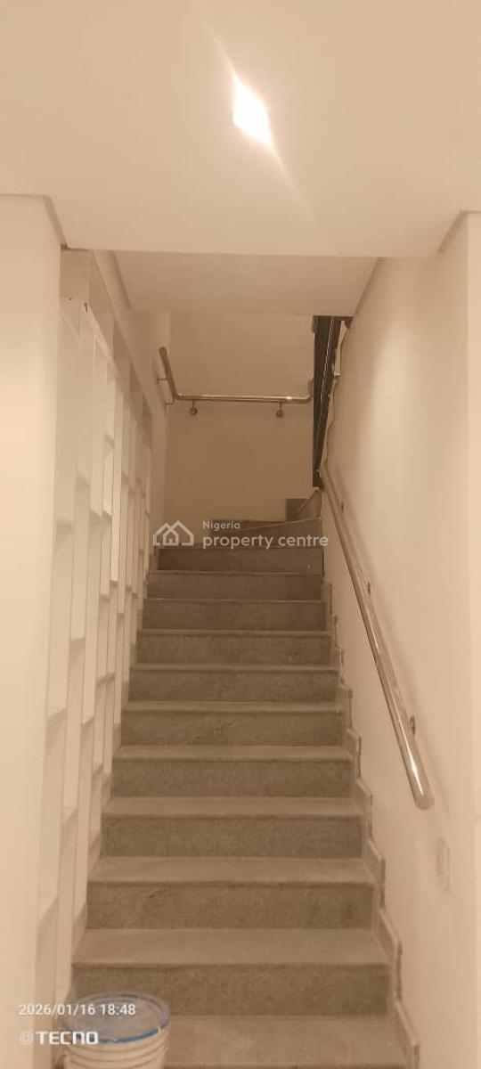 Standard 4 Bedroom with a Room Bq, Omole Phase 1, Ikeja, Lagos, Flat / Apartment for Rent