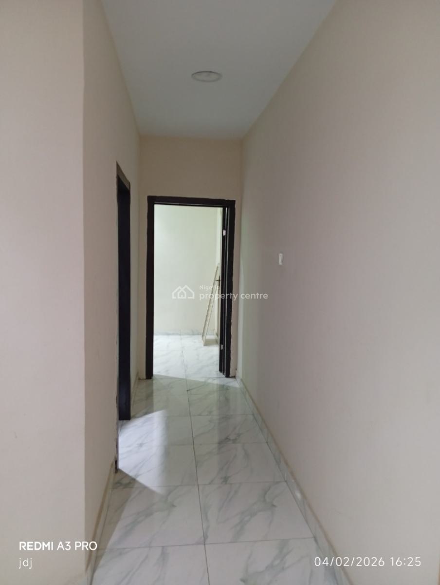 4 Bedroom  Semi Detached Duplex, Magodo Community, Gra Phase 1, Magodo, Lagos, House for Sale