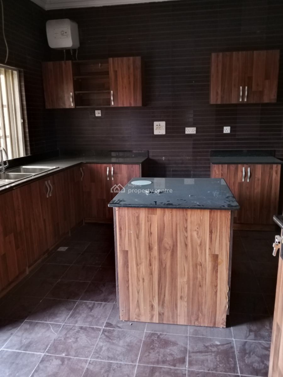 4 Bedroom Semi Detached Duplex, Spring Valley Estate, Monastery Road, Sangotedo, Ajah, Lagos, Semi-detached Duplex for Rent