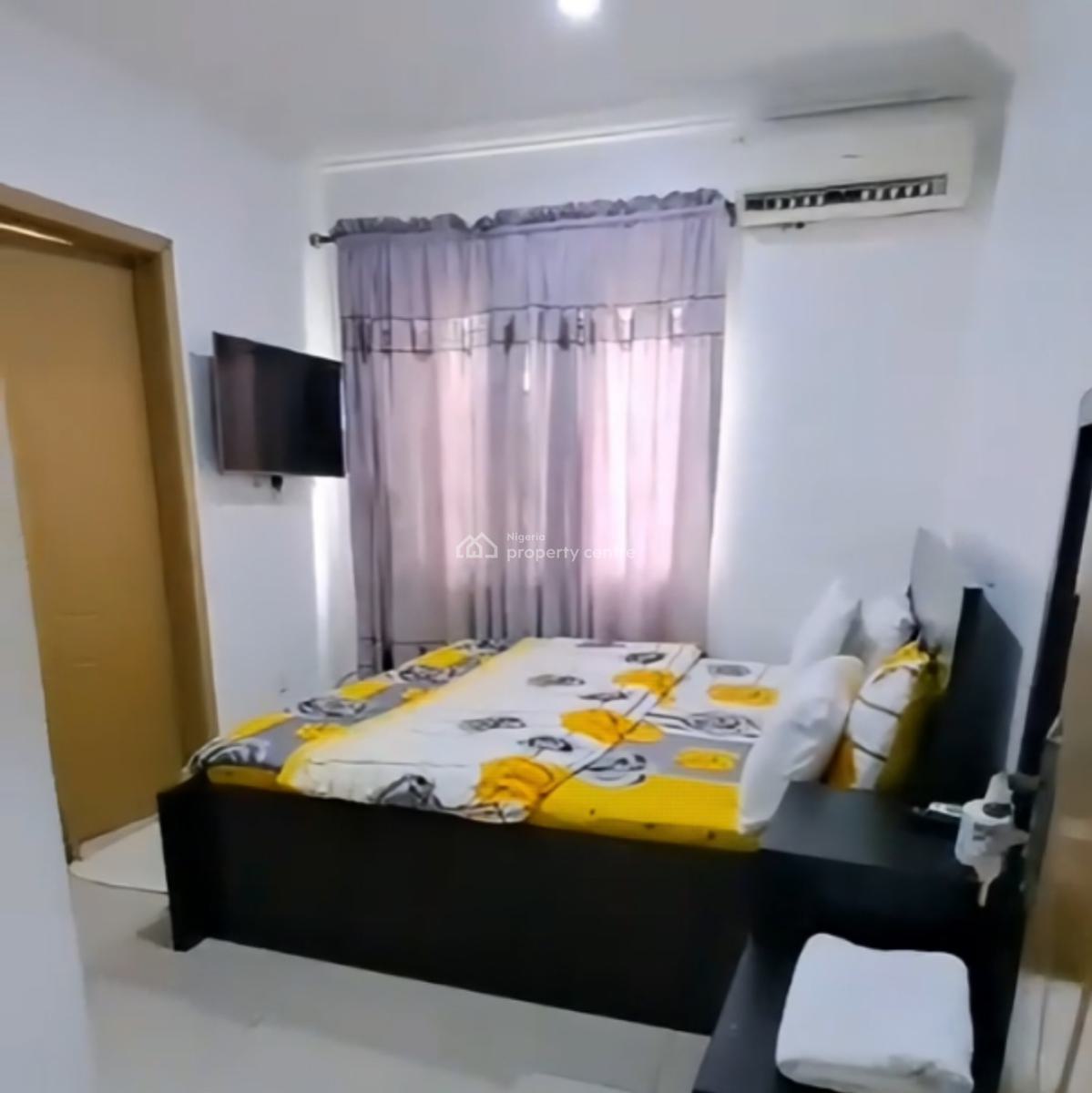 Furnished 3 Bedroom Apartment in an Estate with 24hrs Light, Peter Odili Road, Golf Estate, Trans Amadi, Port Harcourt, Rivers, Flat / Apartment for Rent