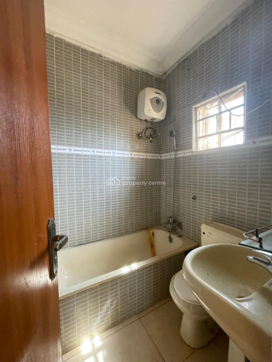 Lovely 2 Bedroom Flat, Stella Maris School, Durumi, Abuja, Flat / Apartment for Rent