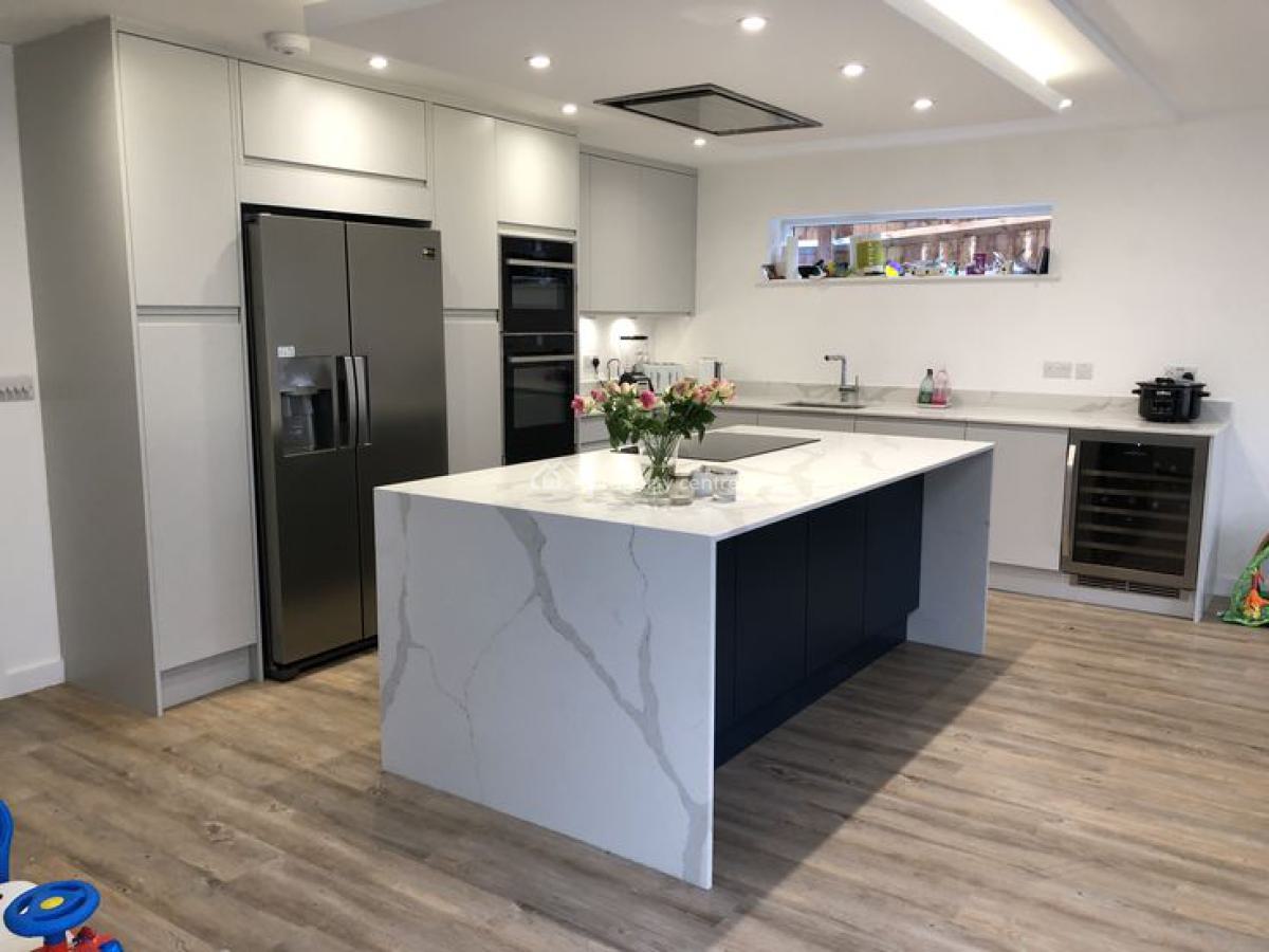 Classic and Solidly Built 4 Bedroom Apartment, Liberty Fourth Apartment, Lekki Phase 1, Lekki, Lagos, Detached Duplex for Sale