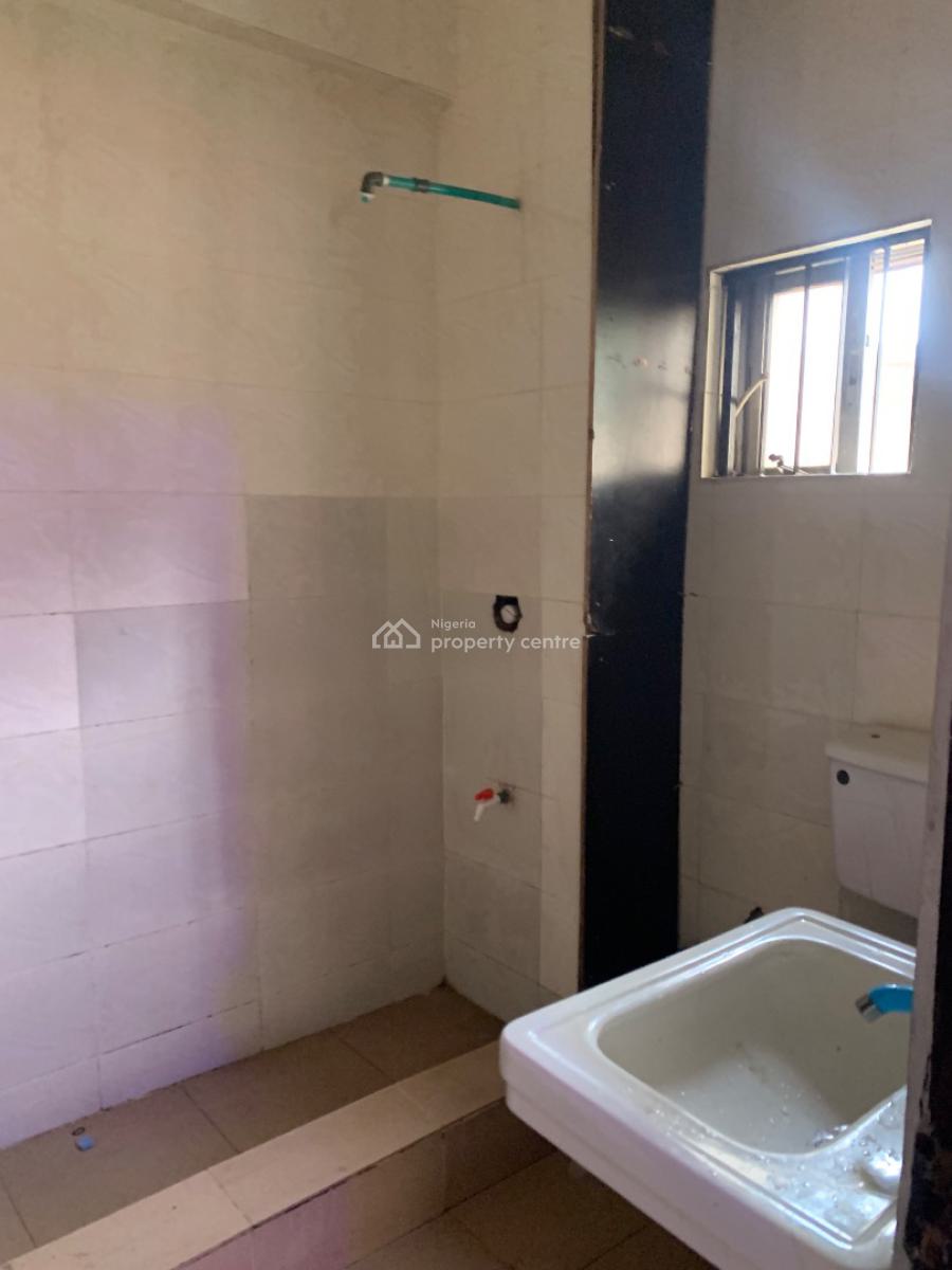 Well Maintained 3 Bedroom Flat in Serene Environment, Gbagada, Lagos, Flat / Apartment for Rent