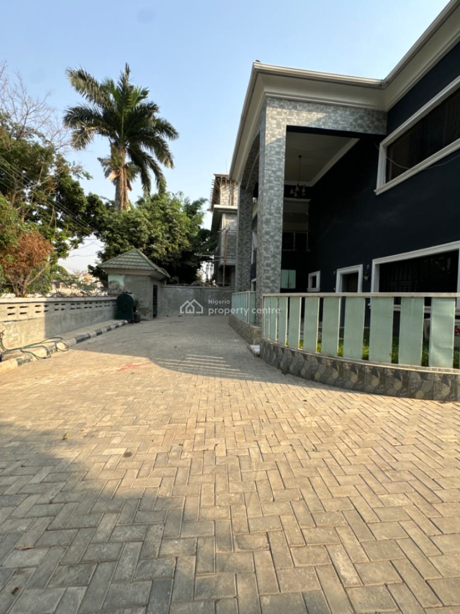 Istealth Premium Studio with 24 Hour Electricity!, Gambo Sawaba Street, First Avenue Gwarinpa, Gwarinpa, Abuja, Self Contain (single Rooms) Short Let