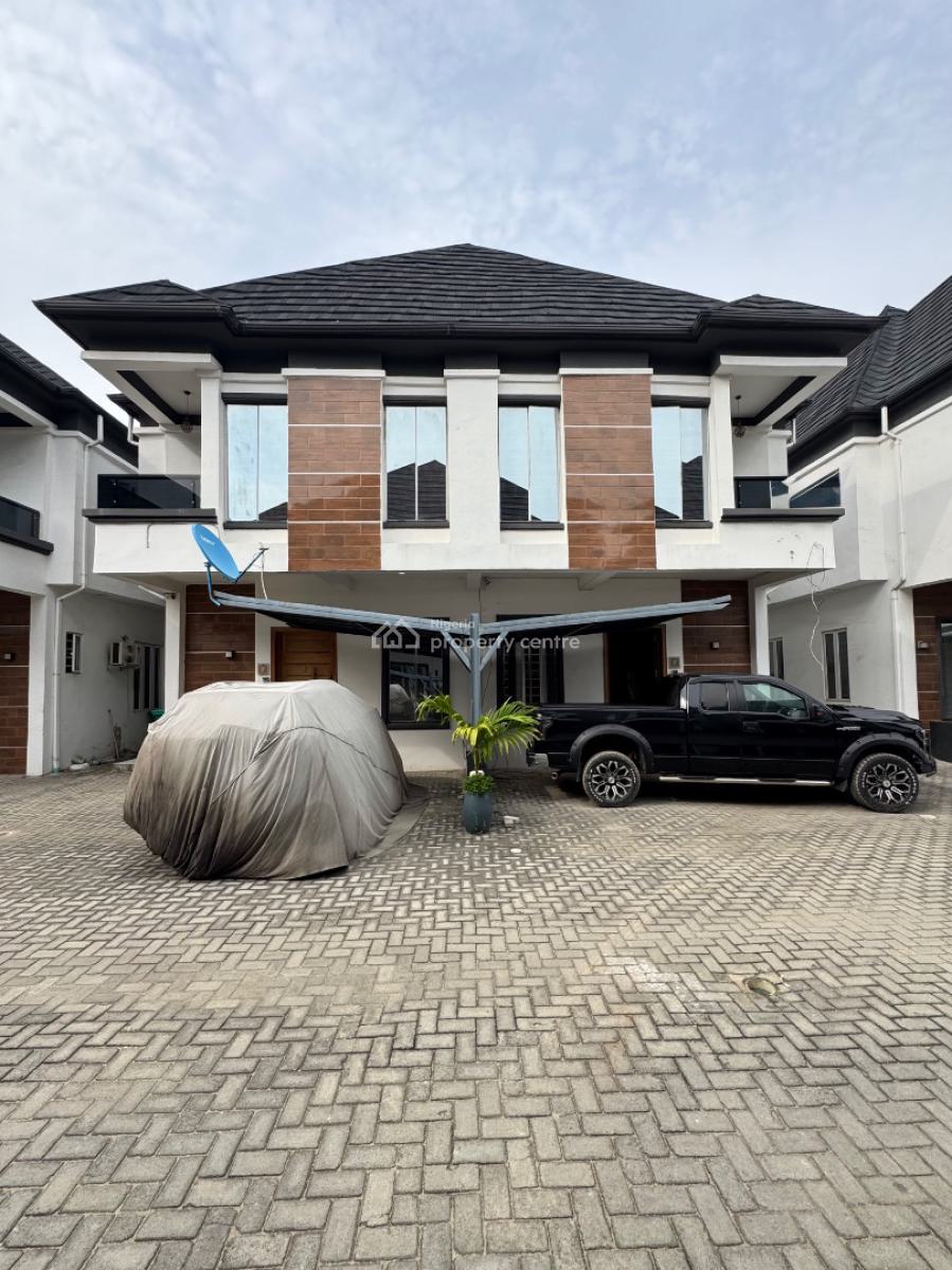 4 𝐁𝐄𝐃𝐑𝐎𝐎𝐌 𝐒𝐄𝐌𝐈 𝐃𝐄𝐓𝐀𝐂𝐇𝐄𝐃 𝐃𝐔𝐏𝐋𝐄𝐗, Orchid, Lekki Phase 2, Lekki, Lagos, Semi-detached Duplex for Rent