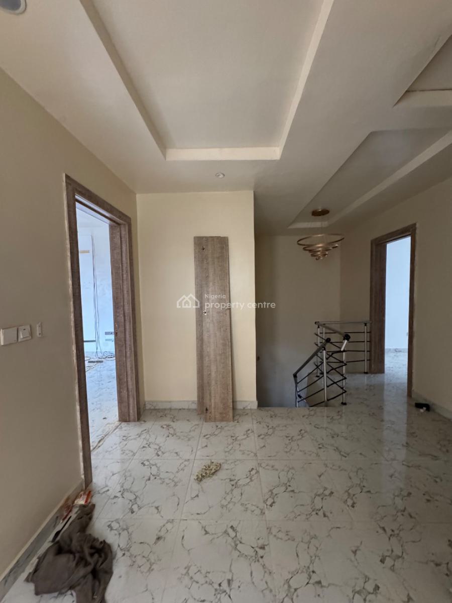 4 𝐁𝐄𝐃𝐑𝐎𝐎𝐌 𝐒𝐄𝐌𝐈 𝐃𝐄𝐓𝐀𝐂𝐇𝐄𝐃 𝐃𝐔𝐏𝐋𝐄𝐗, Orchid, Lekki Phase 2, Lekki, Lagos, Semi-detached Duplex for Rent
