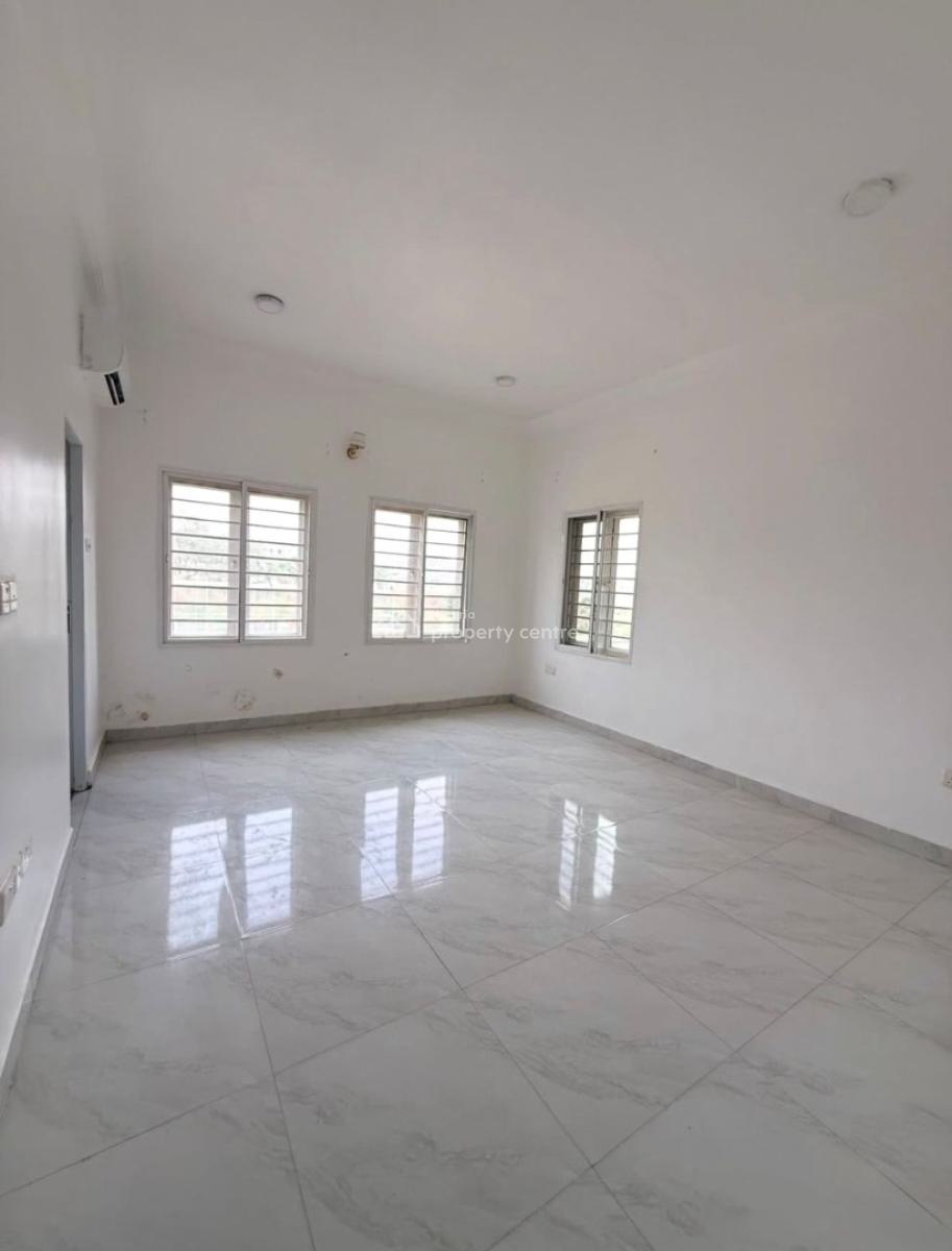 Lovely Spacious 3 Bedroom Flat with Bq, Gilmore, Jahi, Abuja, Flat / Apartment for Rent