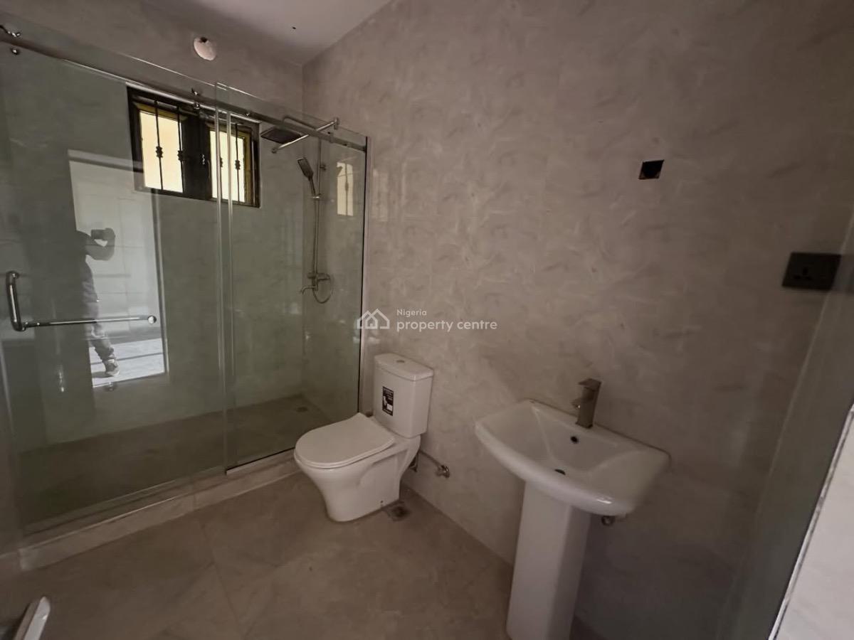 Elegant 4bedroom Terrace Duplex with 2 Living Rooms and a Bq, Katampe, Abuja, Terraced Duplex for Sale