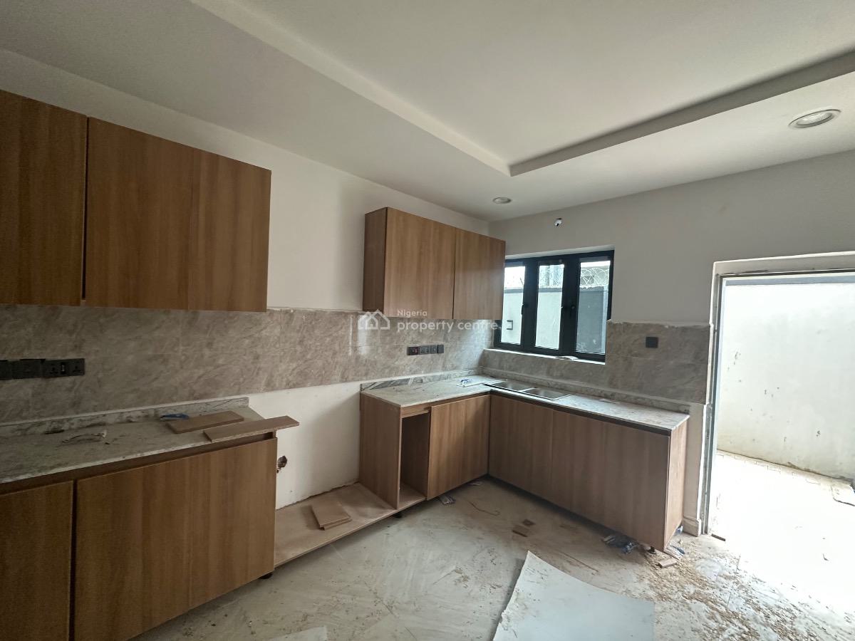 Brand New Corner Piece 5bedroom Terrace Duplex with Bq, Gilmor Tarred Road, Jahi, Abuja, Terraced Duplex for Sale