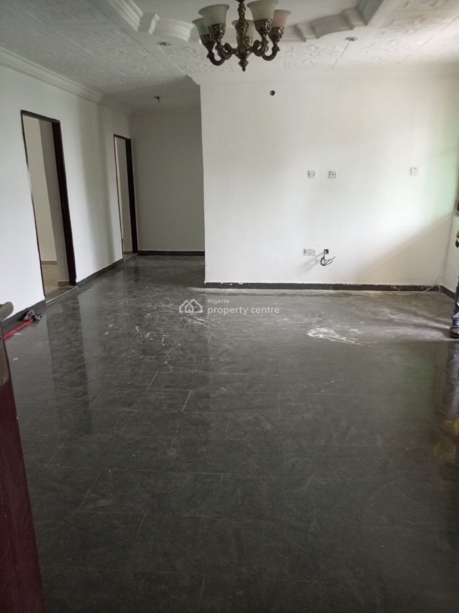 Spacious 3bedroom Upstairs Bring Your Generator, Ologolo, Lekki, Lagos, Flat / Apartment for Rent
