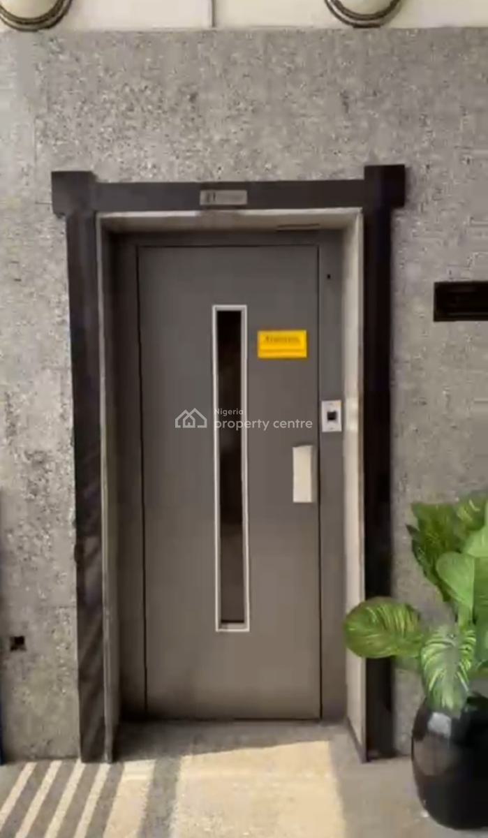 Luxury 400 Sqm Open Space in a Classic Business Area, Victoria Island, Lagos, Victoria Island (vi), Lagos, Restaurant / Bar for Rent