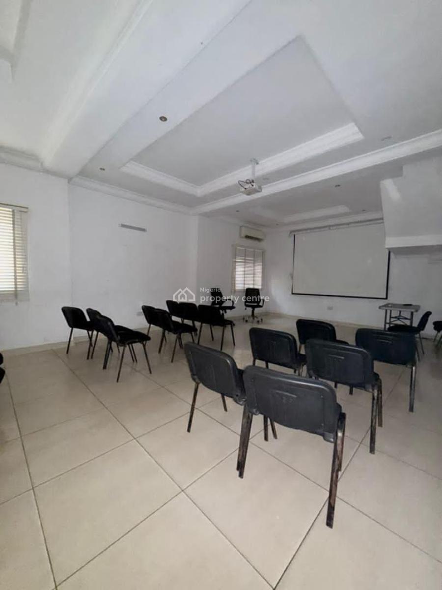 Executive 5 Bedrooms with Bq. Ideal for Corporate Office, Phase 1, Lekki Phase 1, Lekki, Lagos, Commercial Property for Rent