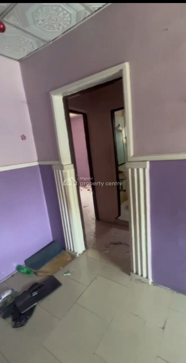 a Spacious 3 Bedroom Flat with 2 Toilet/2 Bathroom, Magodo Brooks, Magodo, Lagos, Flat / Apartment for Rent