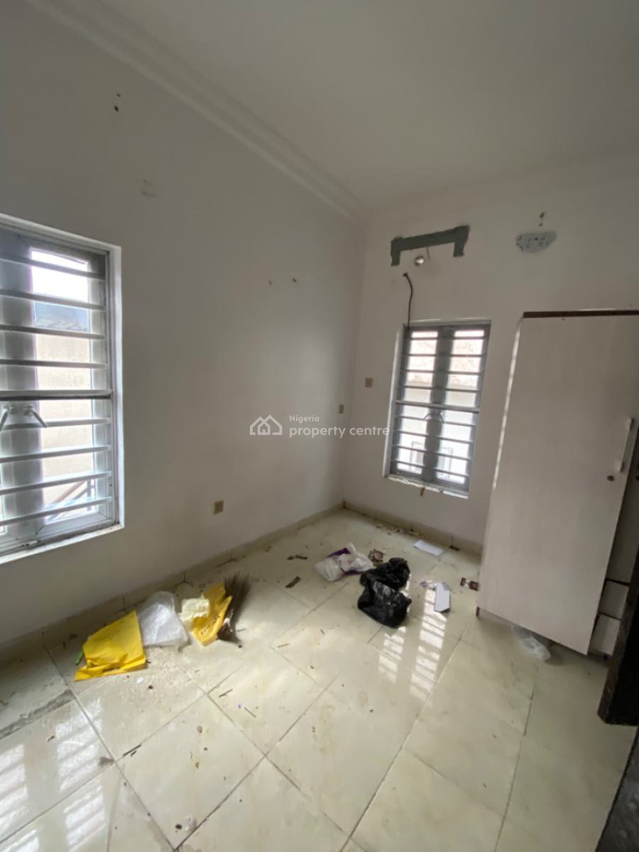 Spacious 3 Bedrooms Apartments Upstairs, Eleganza, Orchid, Lekki Phase 2, Lekki, Lagos, Flat / Apartment for Rent