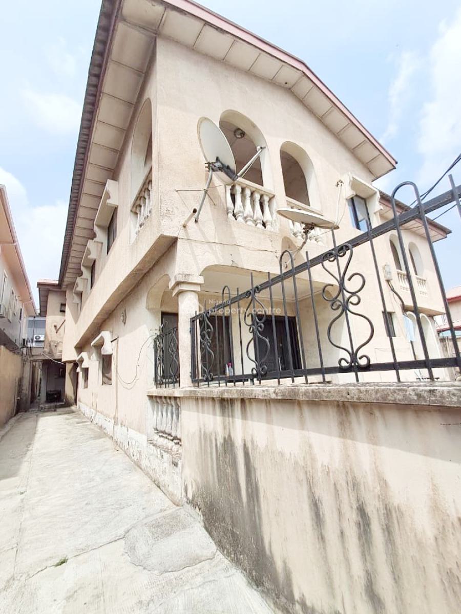 Luxury 3 Bedroom Flat, Gra Phase 2, Magodo, Lagos, Flat / Apartment for Rent
