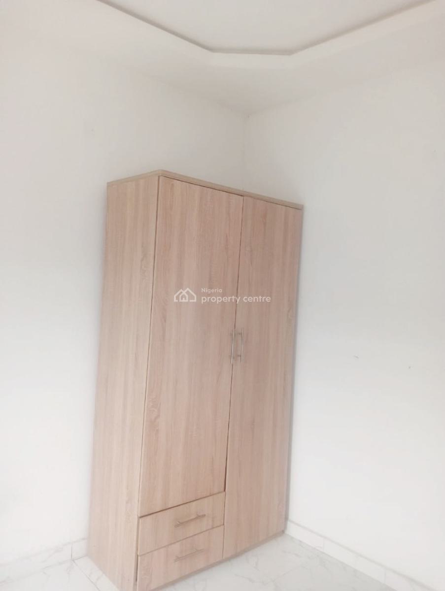 Luxury 2 Bedroom Flat, Gra Phase 1, Magodo, Lagos, Flat / Apartment for Rent