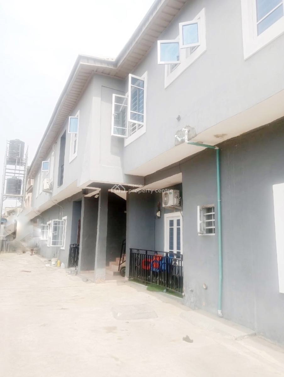 Luxury 2 Bedroom Flat, Gra Phase 1, Magodo, Lagos, Flat / Apartment for Rent