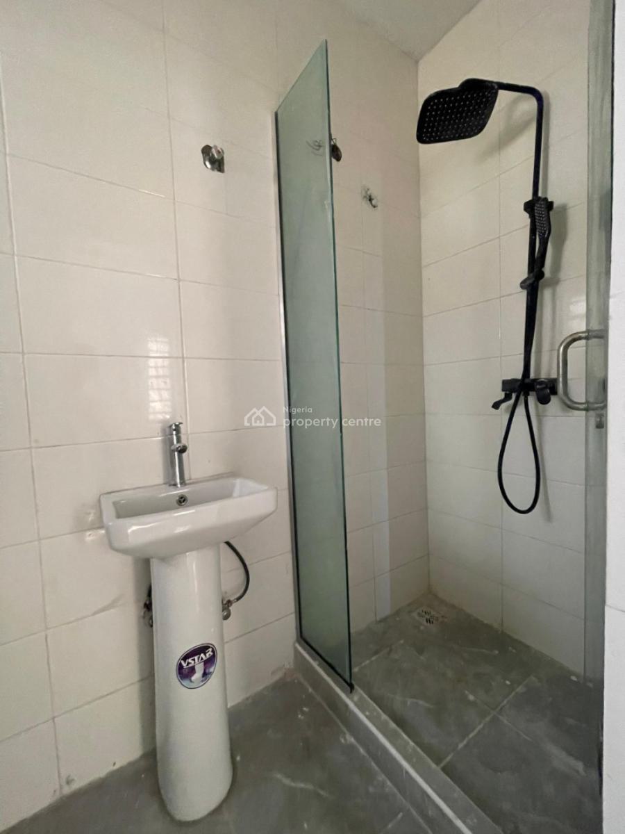 Lovely 1 Bedroom Apartment Suitable for Investment, Ologolo, Lekki, Lagos, Block of Flats for Sale