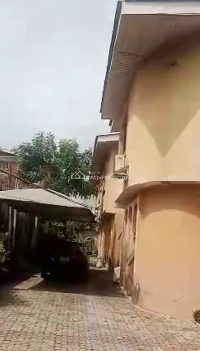 a 6 Bedrm Duplex on One and Half Plot of Land.   *location* Is at Egbe, Egbeda, Alimosho, Lagos, Detached Duplex for Sale