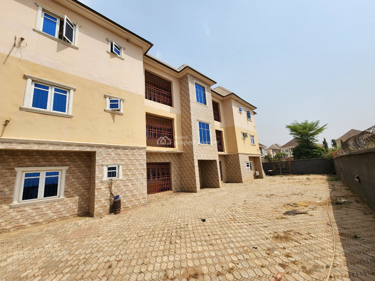 Exquisite, Spacious and Well Located 3 Bedroom Apartment at Dawaki Est, Dawaki, Gwarinpa, Abuja, Flat / Apartment for Sale